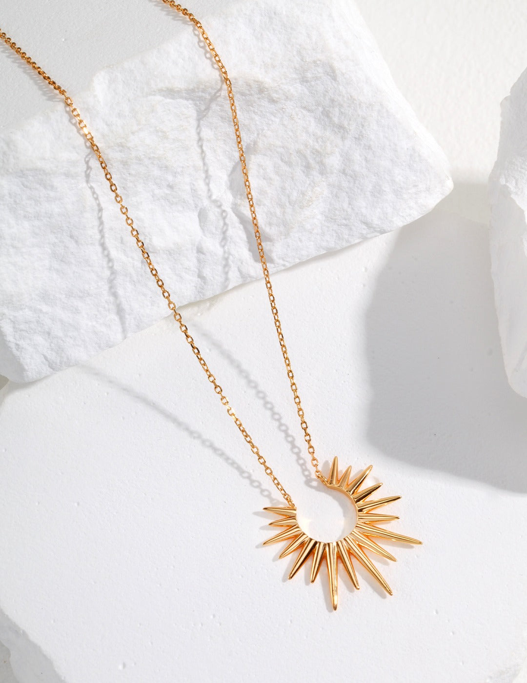 Crowned Ice S925 Sterling Silver Vintage Gold Plated Necklace for Women, Retro Elegant Adjustable Chain with Pendant, Hypoallergenic Gift for Her