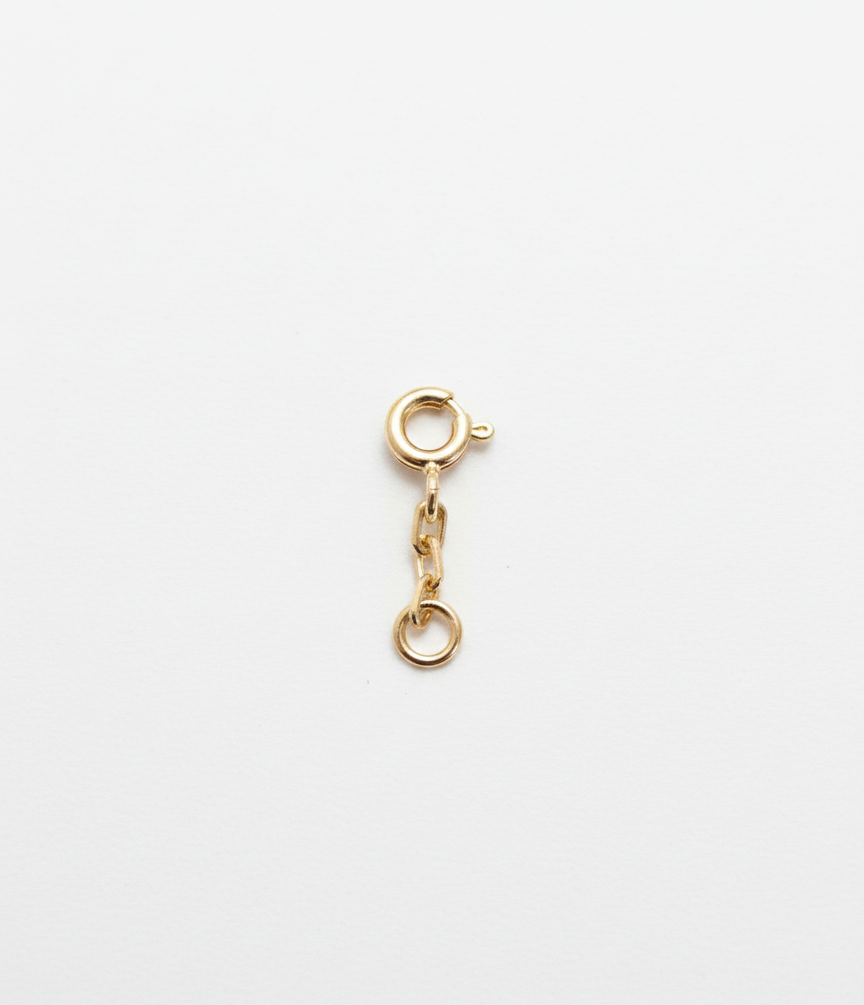 Gold plated clover leaf bracelet with 18K gold plating
