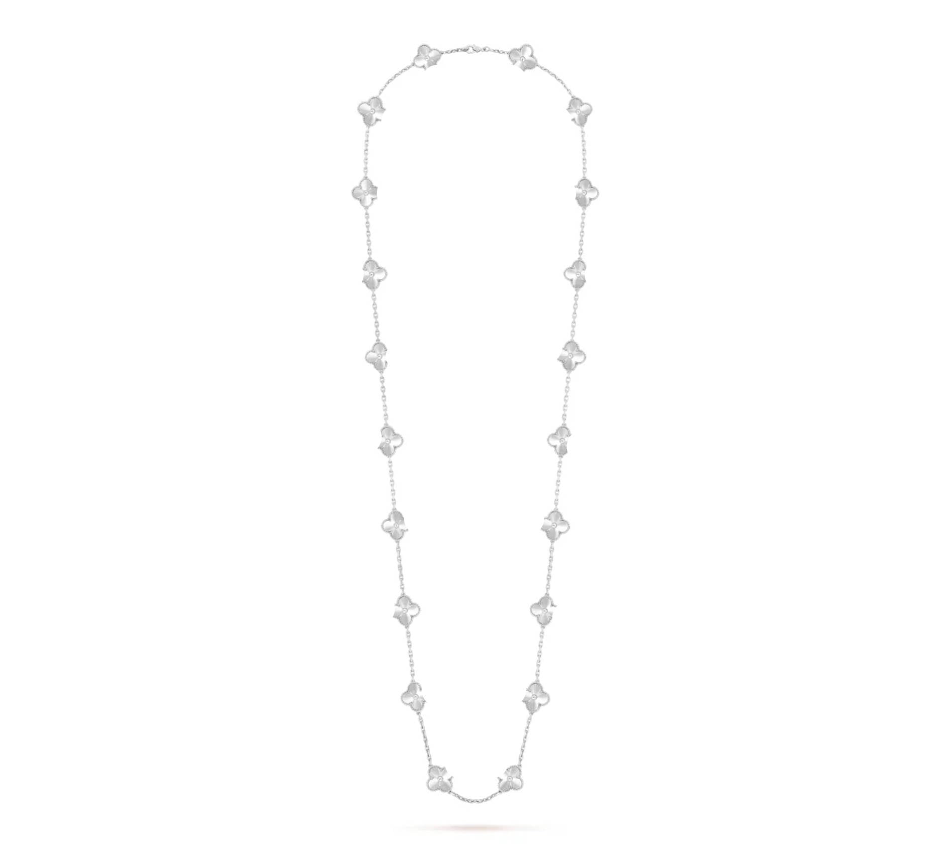 925 silver clover leaf necklace detail view 3
