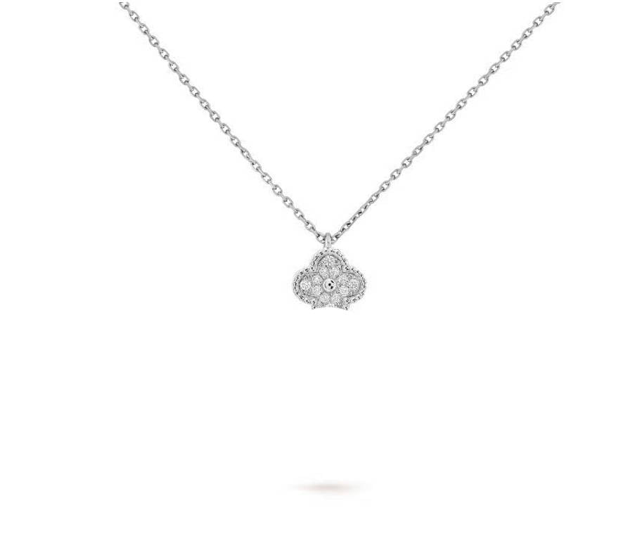 Zircon (White Gold) / 0.37 inches clover leaf necklace with 18K gold plating
