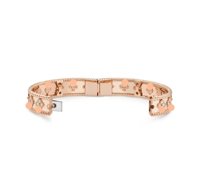 clover leaf bracelet detail view 7