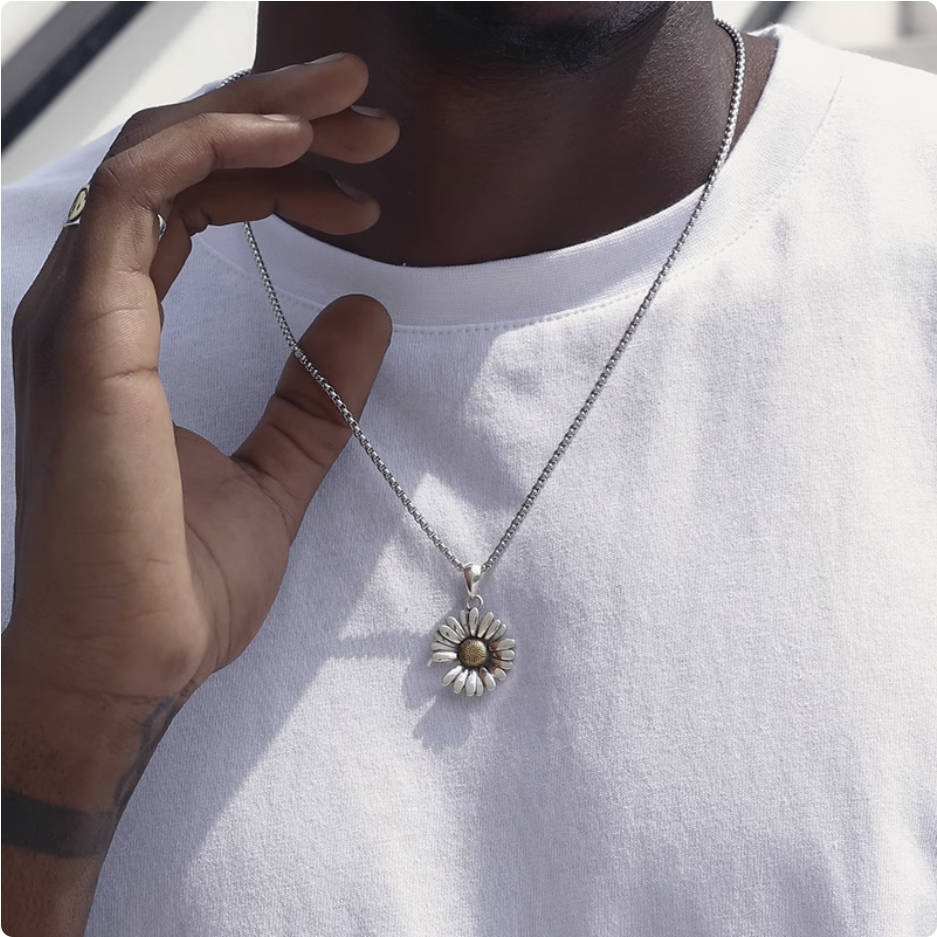 Crowned Ice S925 Silver Daisy Pendant Necklace – Soft Street Style with Floral Energy