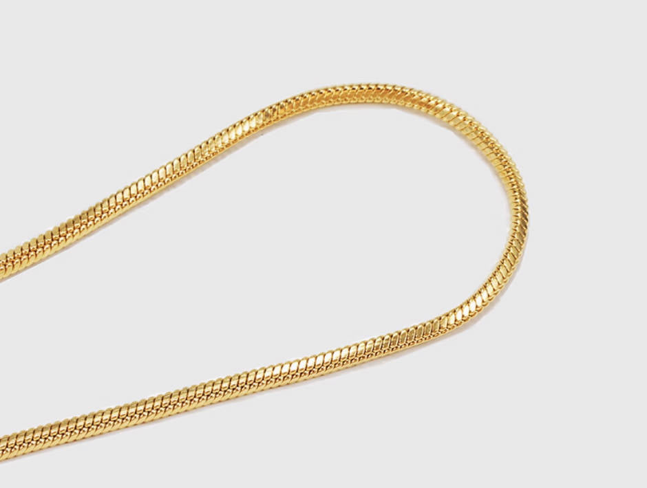Crowned Ice 24K Gold-Plated Snake Texture Cuban Link Chain Necklace – Heavyweight Luxe Urban Style
