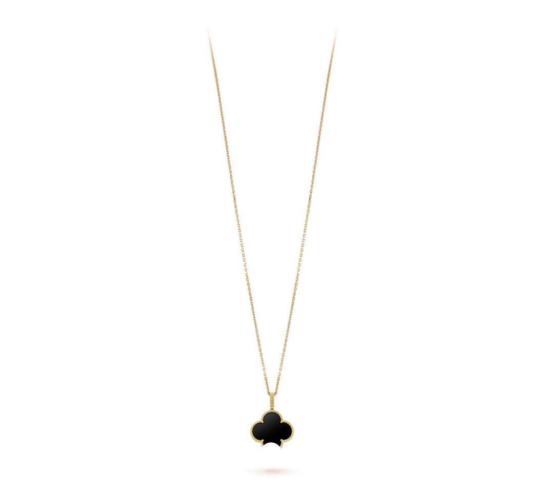 925 silver clover leaf necklace detail view 3