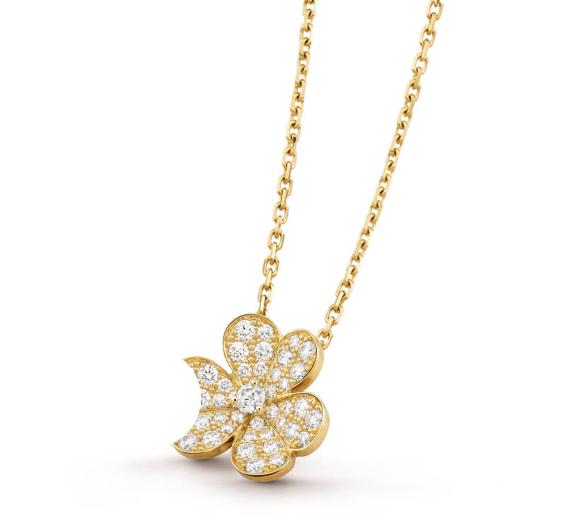 925 silver clover leaf necklace detail view 4