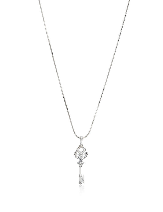 Classical Key & Spade Necklace - An Ancient Symbol on a Golden Collarbone Chain