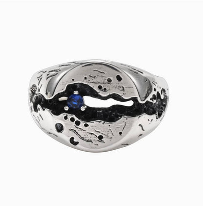 Crowned Ice 925S Silver Broken Pattern Ring – Irregular Design with Blue Zircon Charm