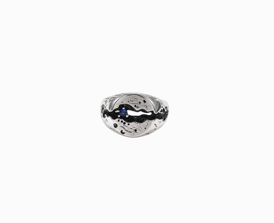 Crowned Ice 925S Silver Broken Pattern Ring – Irregular Design with Blue Zircon Charm